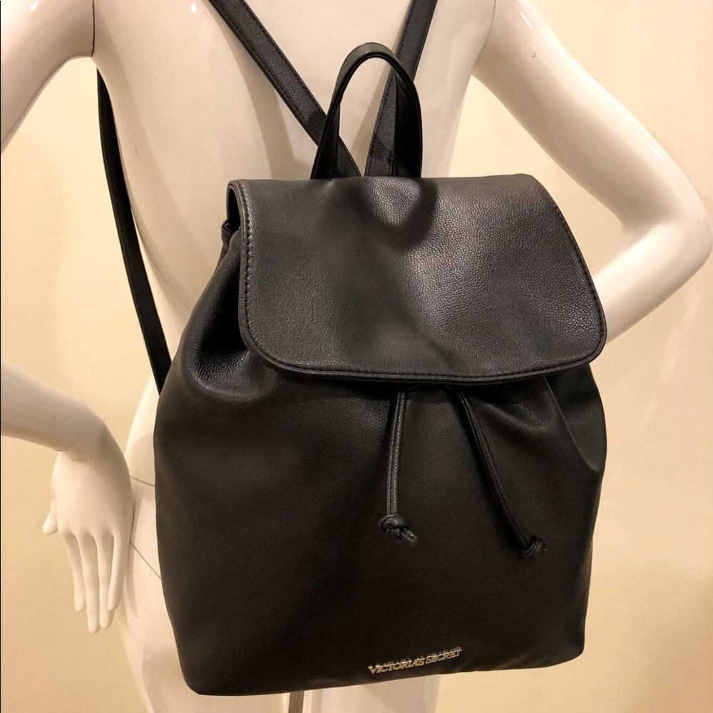 💕Victoria's Secret Faux Leather Backpack